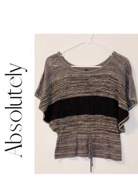Absolutely Gray & Black Knit
Short Sleeve